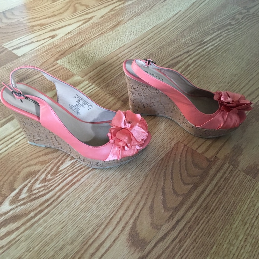 Pink wedges